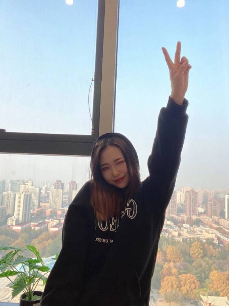 仙女不讲李🦄-河北省·沧州市·新华区--对任何东西都可以自由发挥,擅长沟通能力,有很好的语言组织能力,希望商家可以瞧一瞧,看一看