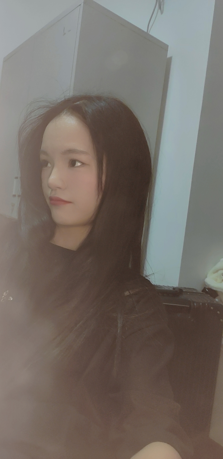 小佳-四川省·巴中市·南江县-抖音,微博-没有什么特长,在校大学生一个,平时喜欢拍照,运动,喜欢去各种地方打卡。希望接单顺利!