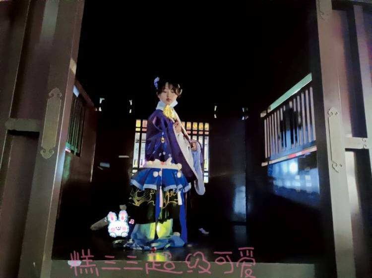 笙-四川省·眉山市·东坡区--素人接寄拍,无论是买家秀还是拍首饰,化妆品,淘宝 网拍,我都可以,长得呢五官端正,会化妆,拍照修图都还可以。