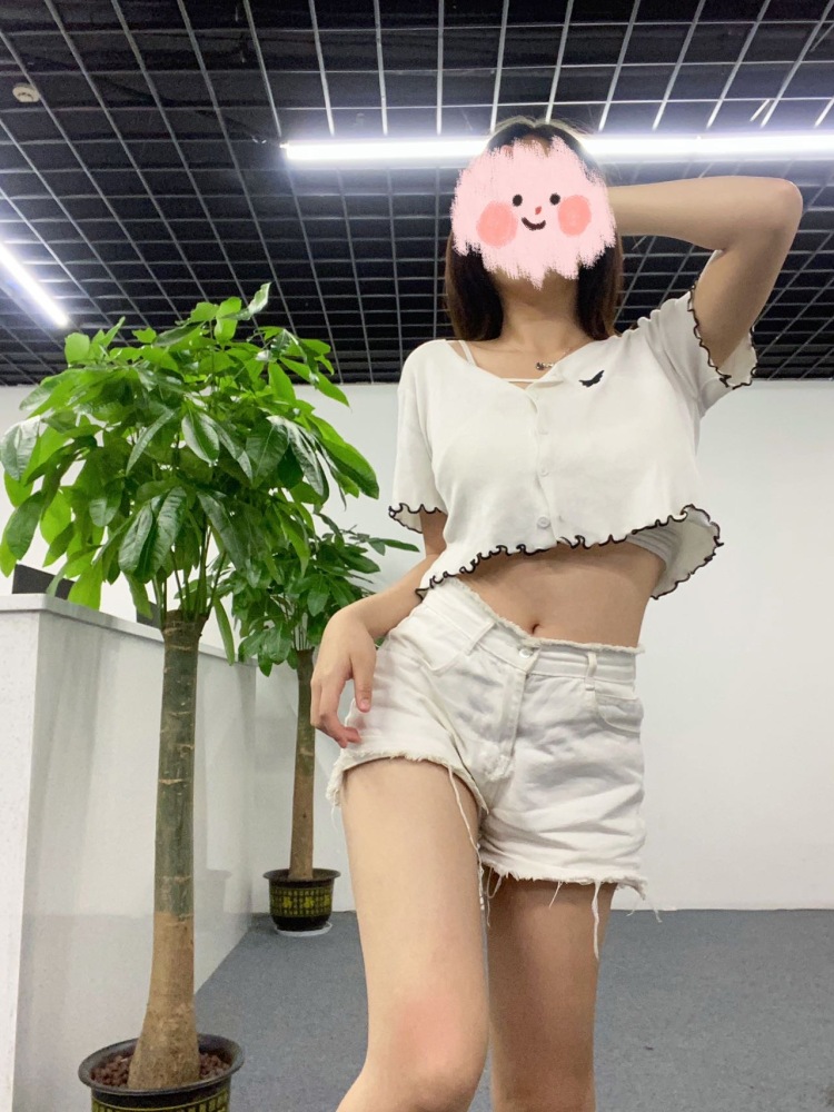 再继续.-江西省·萍乡市·安源区-快手 抖音-很多平台都有账号 是会慢慢努力的新人 会拍照会批图 希望能被看上