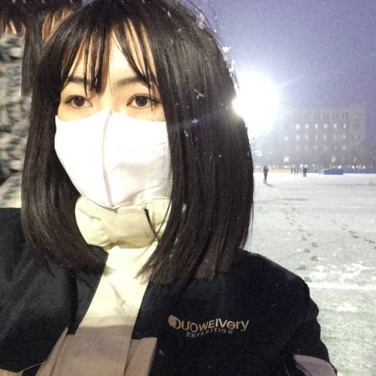 里这-新疆维吾尔自治区·伊犁哈萨克自治州·新源县--身高:159cm
体重:104斤
1.我是少数民族,样貌比普通人更有辨识度,很上镜,会拍照
2.眉毛浓,眼睫毛长可以接假睫毛寄拍或者睫毛膏寄拍等
3.可以接淘宝测评
4.衣服寄拍,鞋子、裤子、上衣、短