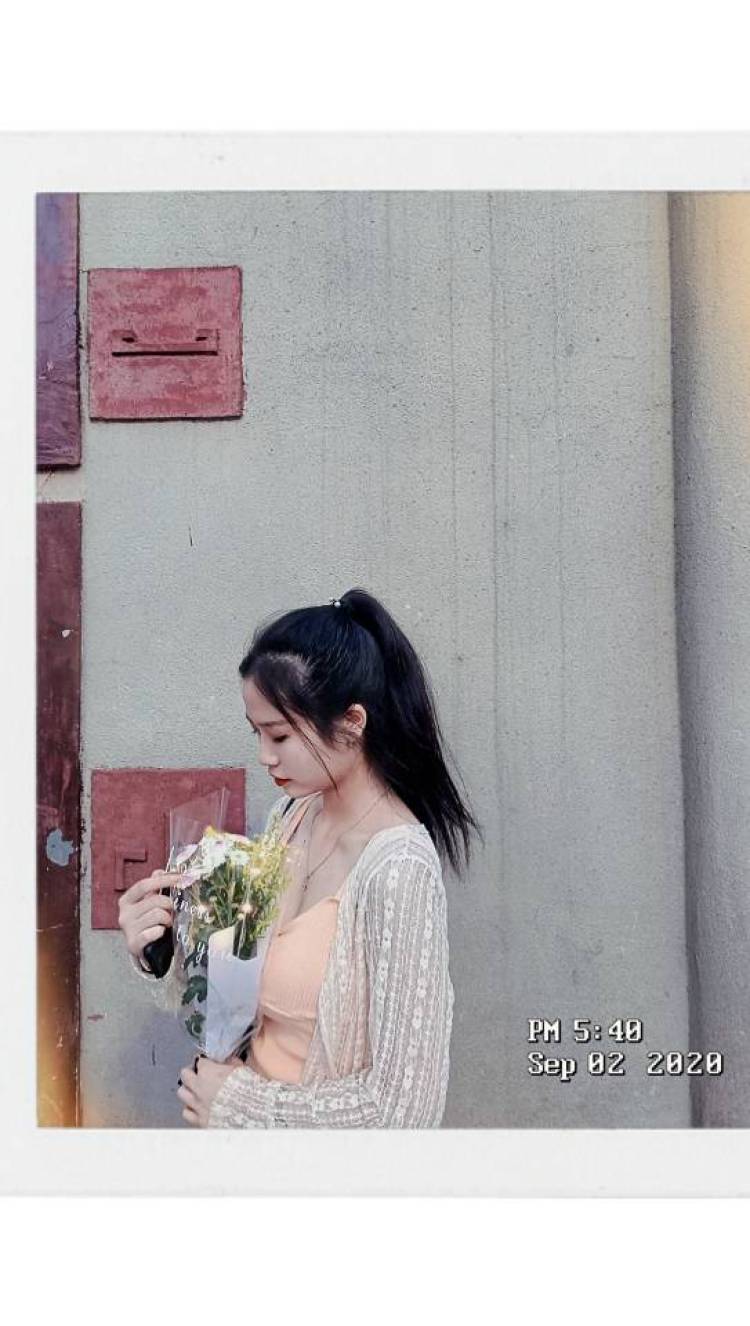 GoyaH_xiAn-贵州省·毕节市·大方县-微博:Goya_HxiAn-本人平时喜欢拍照研究一些穿搭,身材属于前凸后翘的,平时无聊也会分享一些好看的照片和穿搭