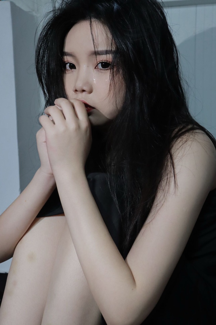 昕芫-安徽省·合肥市·瑶海区--🉑️接全国范围的寄拍模特 穿搭分享 探店打卡 🍑宝拼夕夕 衣服鞋子首饰均可
很喜欢拍照，p图也很精致！可拍各种风格(辣妹风 清纯风 纯欲风 可爱风 拽姐风 情绪风 校园风 温柔风)会抓镜头。
身高:1