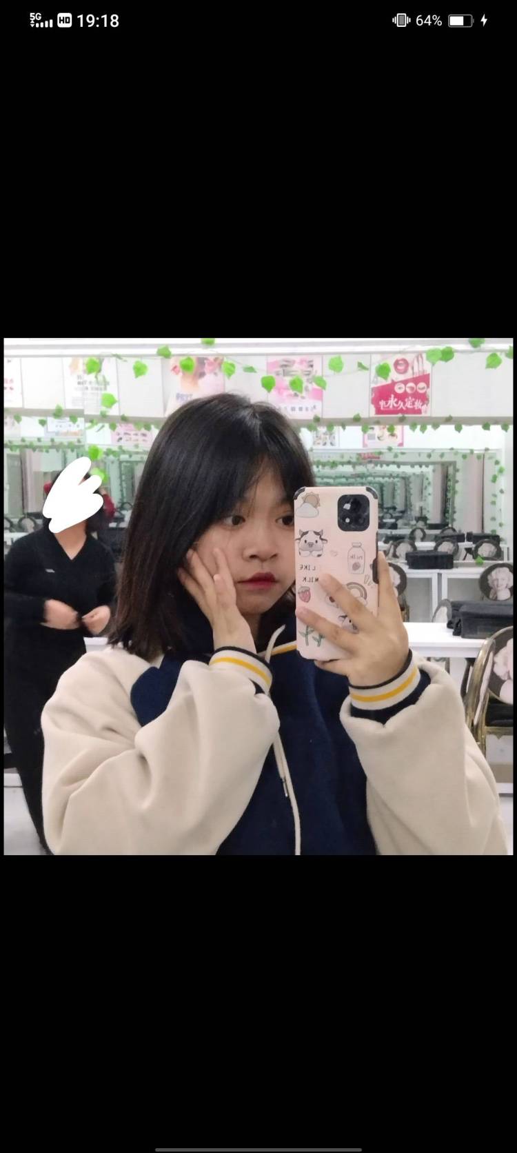 露露小美女.-江西省·宜春市·丰城市-快手-身高:159，体重:104，爱好:汉服，JK，打羽毛球，拍照
想要接寄拍，送拍