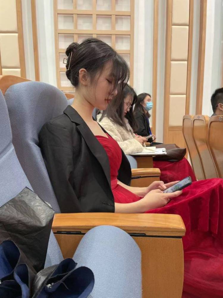恸-浙江省·嘉兴市·南湖区--身高170体重102
网拍 买家秀 会拍照 会p图 可拍视频
衣服 鞋子 包包 视频 化妆品
美食 来者不拒!
第一次做这个,但是不懂可以学习。