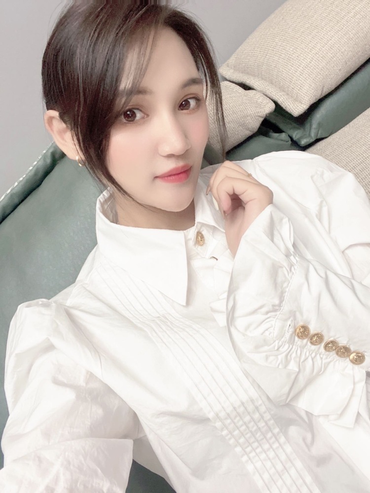 咿呀咿呀哟-云南省·红河哈尼族彝族自治州·蒙自市-15187340651-喜欢拍照 喜欢化妆 全职宝妈 我相信心中有梦的女人最美 我要接单 变成一个全新的我