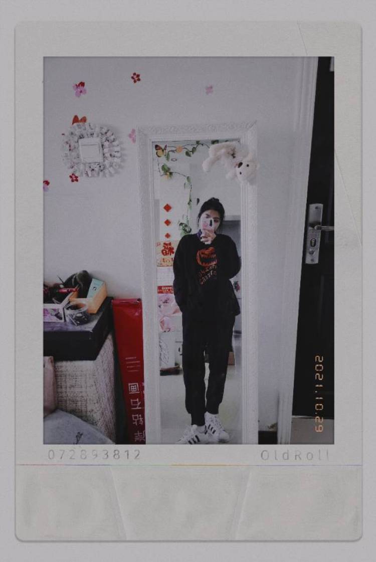 🐼-新疆维吾尔自治区·哈密市·伊州区--接寄拍,买家秀,165,98斤,可温柔,酷,可爱甜美,会拍照,批图,做视频