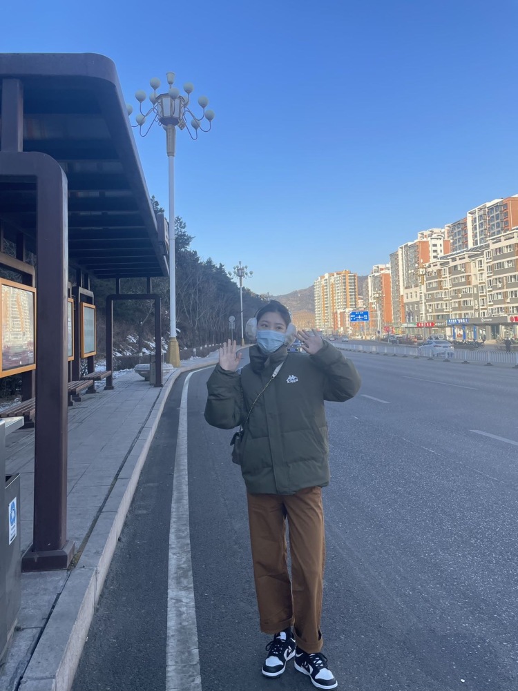 白小桃-河北省·承德市·双滦区--接寄拍 素人 想要入门这个行业 165 96 会拍照 会p图 平常喜欢做服装搭配
什么风格都可以 时间自由
