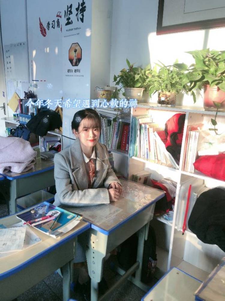 rik-河南省·洛阳市·老城区--接寄拍，其他商品拍照等等，播音主持专业，声音好，热爱艺术，教过地理