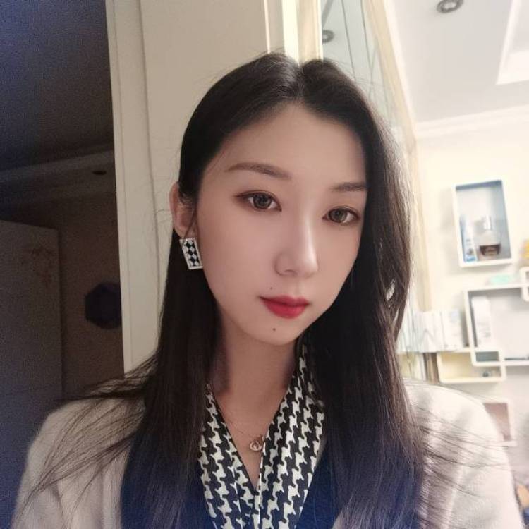 💕 亻九-陕西省·西安市·雁塔区--接寄拍买家秀，平时也喜欢买衣服，拍照，服饰配饰都可接，欢迎各位商家来合作