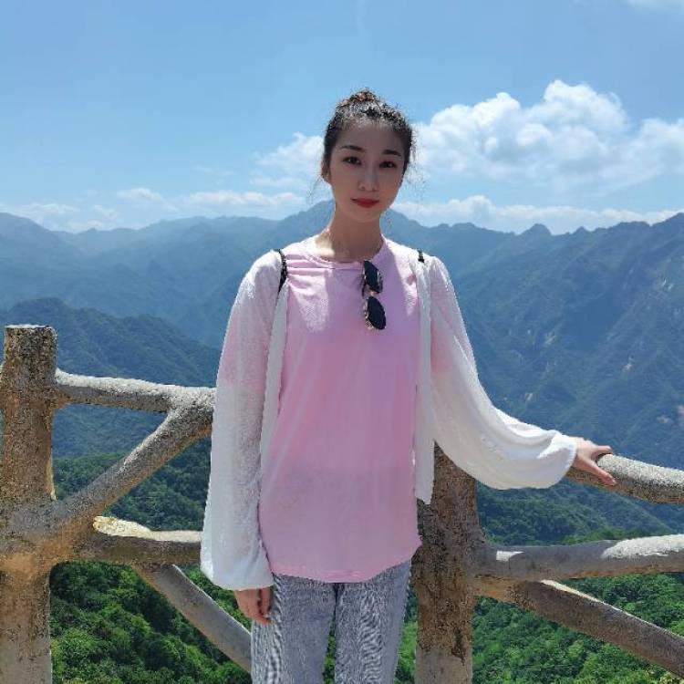 💕 亻九-陕西省·西安市·雁塔区--接寄拍买家秀，平时也喜欢买衣服，拍照，服饰配饰都可接，欢迎各位商家来合作