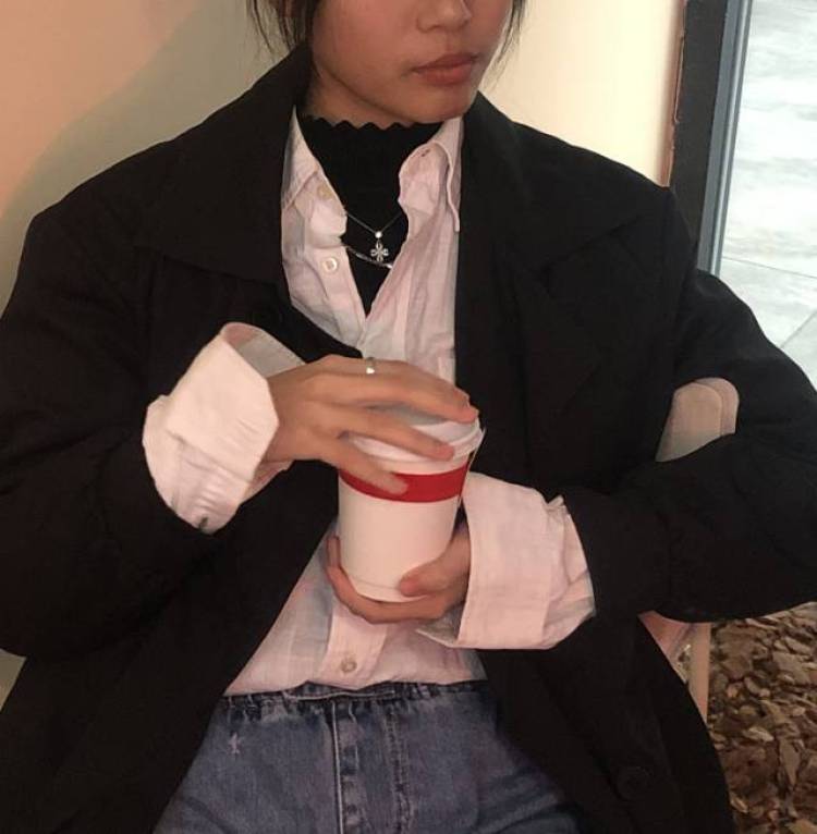 xxxw?-广东省·广州市·番禺区-抖音 微博 ***-学生 学画画
接寄拍 买家秀
身高168cm 体重52㎏左右
用*** 微博 抖音