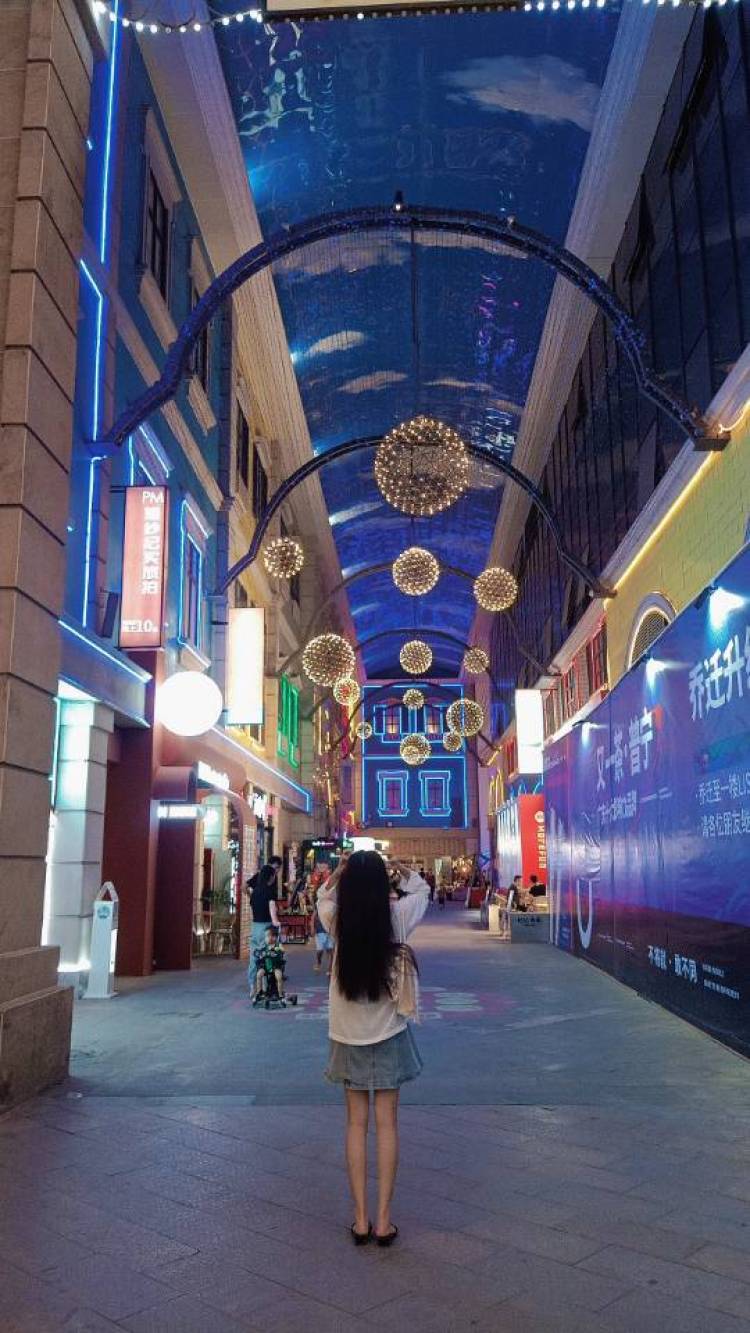 花花与狼-广东省·揭阳市·普宁市--直播带货(服装,有经验),寄拍,手模,瞳模,腿模,开箱测评,有相机📷 ,会剪辑,会P图,身高163cm,体重86kg