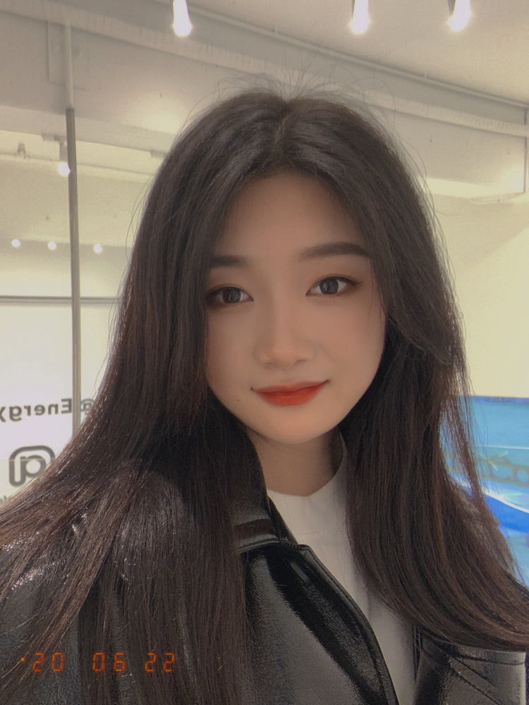 Miss two-广东省·东莞市·南城街道--身高：163
体重：94
穿搭分享爱好者
自由职业创业者 
爱好：吃喝玩乐读心灵鸡汤