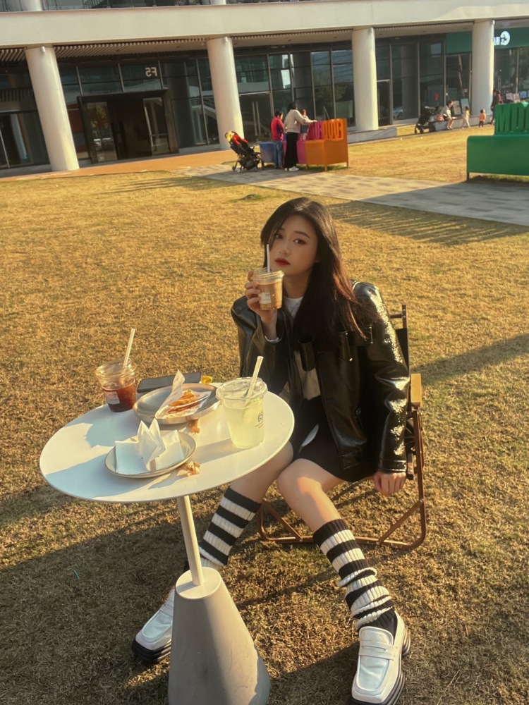 Miss two-广东省·东莞市·南城街道--身高:163
体重:94
穿搭分享爱好者
自由职业创业者
爱好:吃喝玩乐读心灵鸡汤