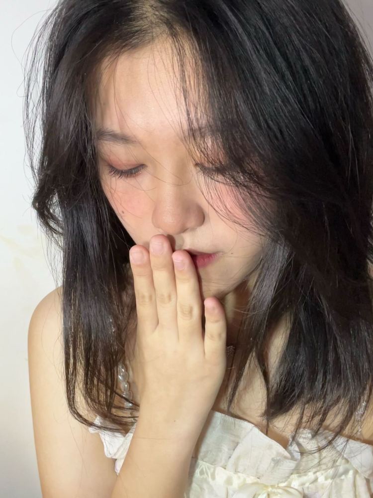 美女爱赖床-福建省·福州市·鼓楼区-抖音-大家好
在校女高中生 04 风格多变 希望可以接到买家秀 寄拍 身高168体重105