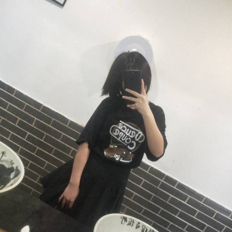 阿may-广东省·深圳市·南山区-抖音，快手，***-接寄拍！！！各种风格都可尝试
擅长jk 洛丽塔
买家秀 可
衣服包包化妆品都可
年龄：19
身高：158CM