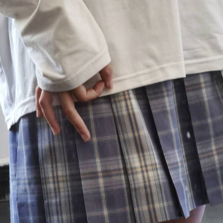 柠檬柚-湖南省·长沙市·望城区-抖音 ***-可接🍑宝/pdd寄拍或送拍 身高155cm 体重44k化妆品衣服裤子裙子鞋子等都可 风格不限 随时有空 会p图 出片快 有耐心