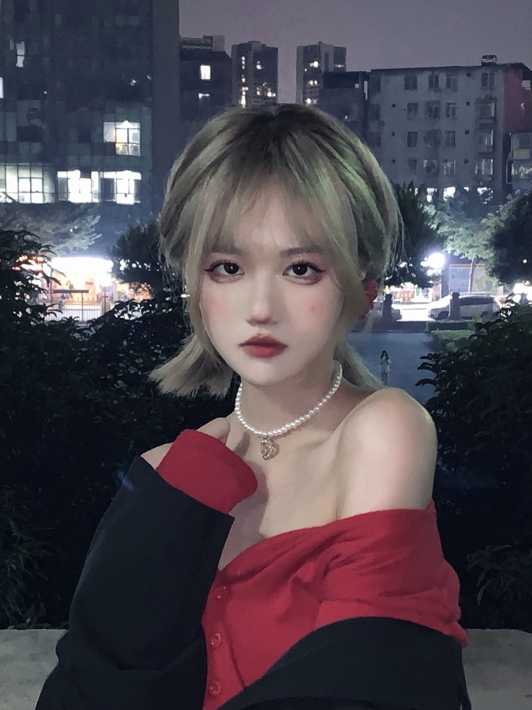 aaaaaayue-广西壮族自治区·南宁市·西乡塘区-快手 抖音-求接单 可以接tb买家秀 衣服寄拍 探店 有意者可以留意一下👀