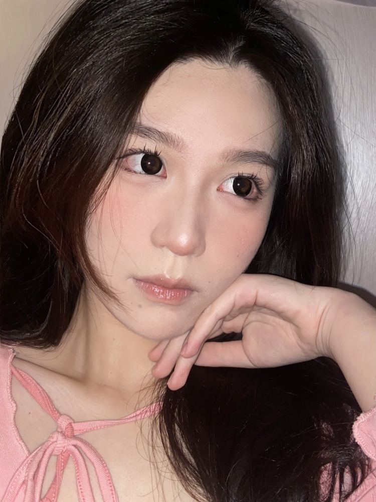 Gg003-广东省·珠海市·香洲区--接美瞳 化妆品 饰品 颜值在线 会p图 寄拍送拍OK 买家秀勿扰~^ - ^