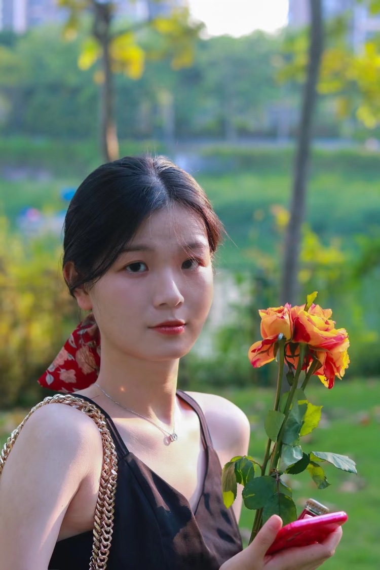 清照哥哥--广东省·广州市·花都区--会摄影,有相机!!会ps,lr。喜欢拍照,刚考研结束,非常有空闲时间。163.50kg