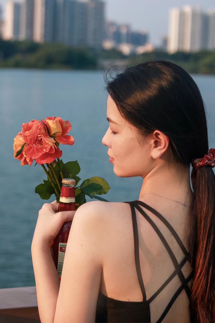 清照哥哥--广东省·广州市·花都区--会摄影,有相机!!会ps,lr。喜欢拍照,刚考研结束,非常有空闲时间。163.50kg