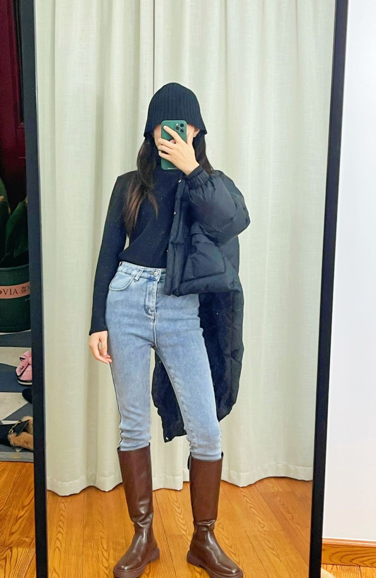 林。-浙江省·舟山市·普陀区--接寄拍的服装，本人身高168，体重48kg，擅长服装自拍，特别是tb和pdd，拍照风格真实，让人看起来可靠，没有很多p图的美颜和套路以及修图，让人看起来舒适，有购买的想法