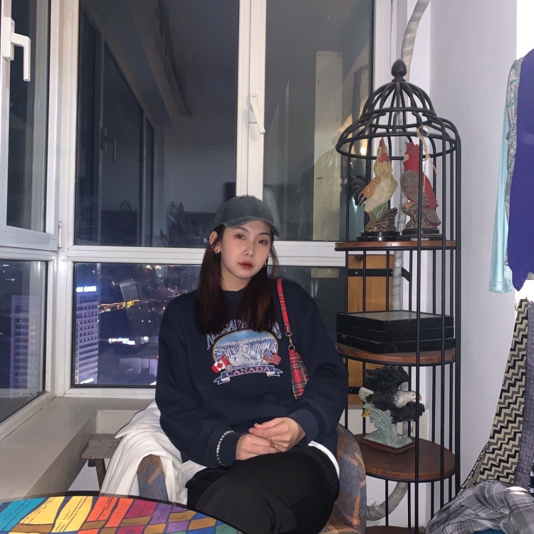 赵1七七-辽宁省·沈阳市·和平区--可接寄拍 买家秀 瞳模 推广 会拍照会p图 现实174大个 嘎嘎权威 嘎嘎板正