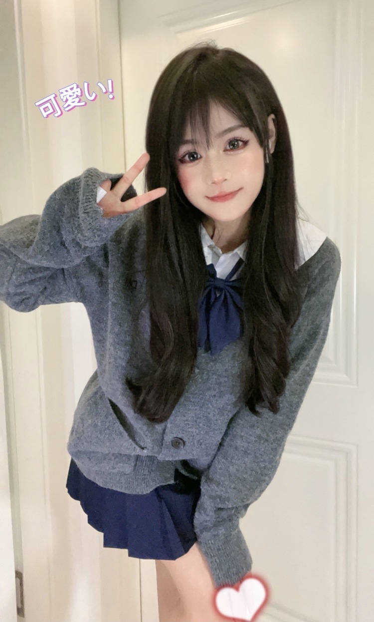 9E-贵州省·贵阳市·南明区-抖音 ***-拥有抖音粉丝4.5w 会拍摄会动作会修图,身高160cm 体重46kg