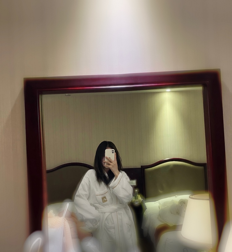 神仙🌸-四川省·泸州市·江阳区-快手 抖音-接寄拍 网拍 买家秀 🉑️视频 照片 出图快 饰品 各种风格都可驾驭  开箱测评种草 平面模特兼职