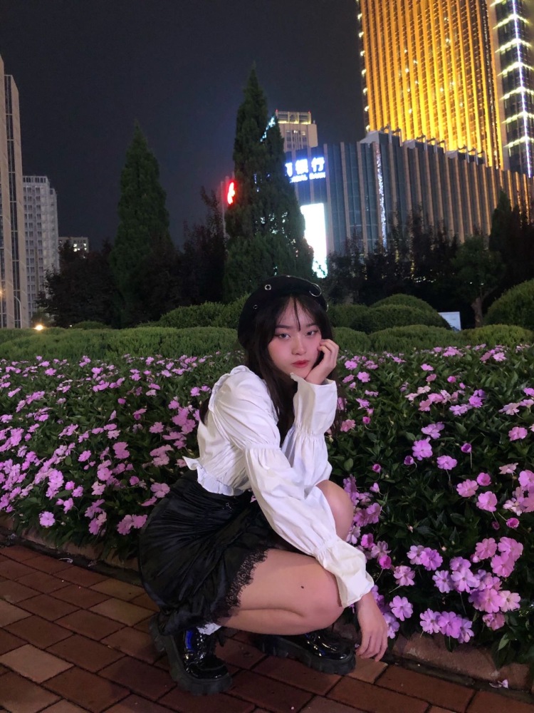 冰河兔子-山东省·济南市·历下区-b站 ***-寄拍 买家秀 详情页
五官立体上镜 各种风格都可驾驭 
擅长p图 拍照 穿搭 造型搭配
会吉他弹唱 有翻唱视频作品 b站900粉丝左右 
时间充裕 出图快