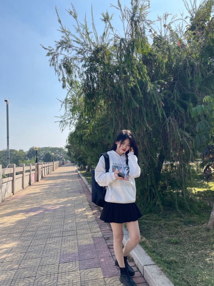 亚勤baby🎀-广东省·汕头市·澄海区-抖音 *** 微博-出图快 配合度高 衣服化妆品包包都可以接 各种风格都可驾驭  置换有佣都可以的