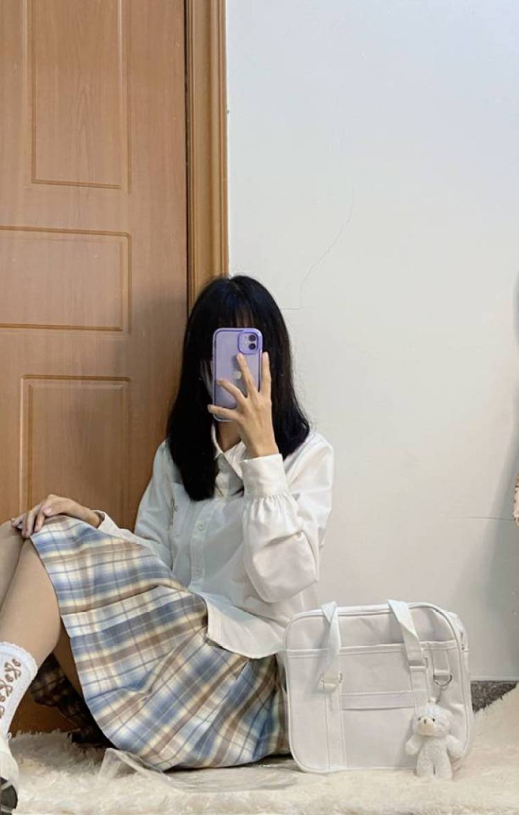 First.-广东省·广州市·荔湾区-抖音微博***得物快手-身高1米7，体重95，平时爱拍照，能出外景，能对镜自拍。可接受送拍寄拍。有接单的经验。可日常服装，jk制服，手饰耳饰项链等等都有过经验.寄拍价格可私聊商议。可发布平台有：抖音快手微博得物***。