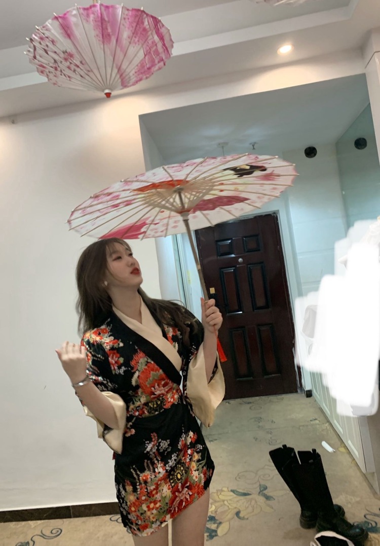 不要对我说再见-北京市·北京市·东城区--可接寄拍,淘宝 pdd买家秀 接寄拍 化妆品 服装 饰品。风格都可