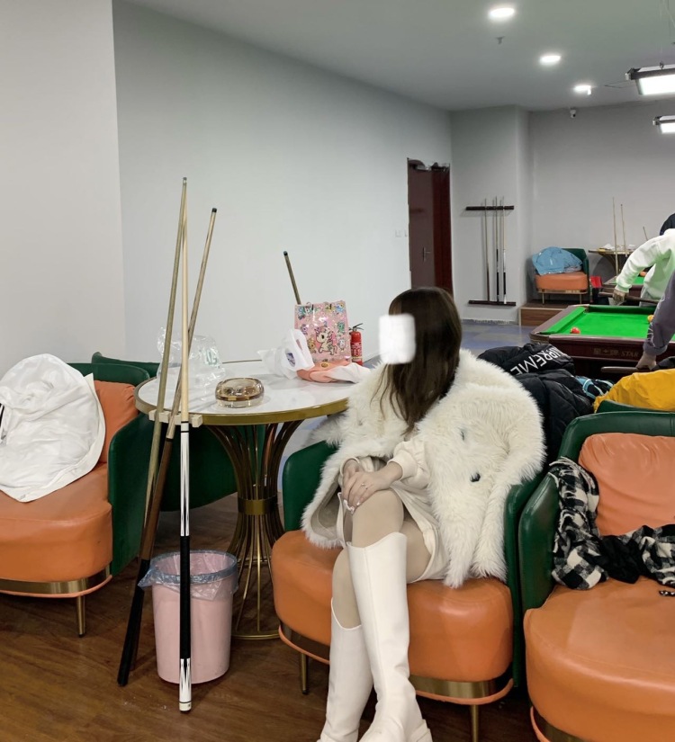不要对我说再见-北京市·北京市·东城区--可接寄拍,淘宝 pdd买家秀 接寄拍 化妆品 服装 饰品。风格都可