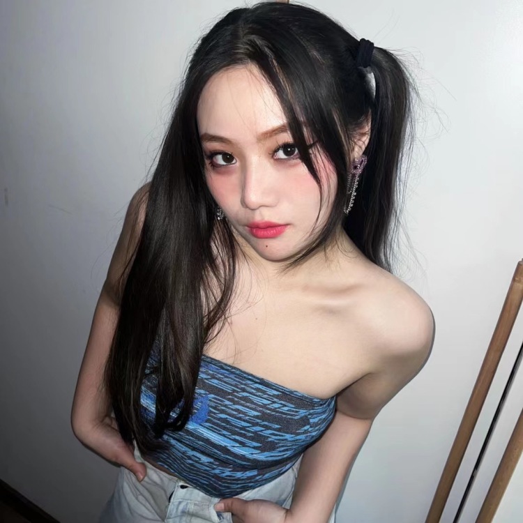 Nana-山东省·德州市·德城区--本人很会拍照也特别热爱拍照,且风格多变,会化妆,出片快质量高;接单范围:买家秀、直播带货、免费试用、平面模特兼职、探底打卡、商业代言