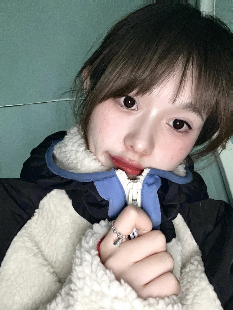 可乐ʚ🧸ྀིɞ-河南省·郑州市·管城回族区-抖音-接各种买家秀,平面模特,服装拍摄,同城可去公司,其余的可以接受寄拍