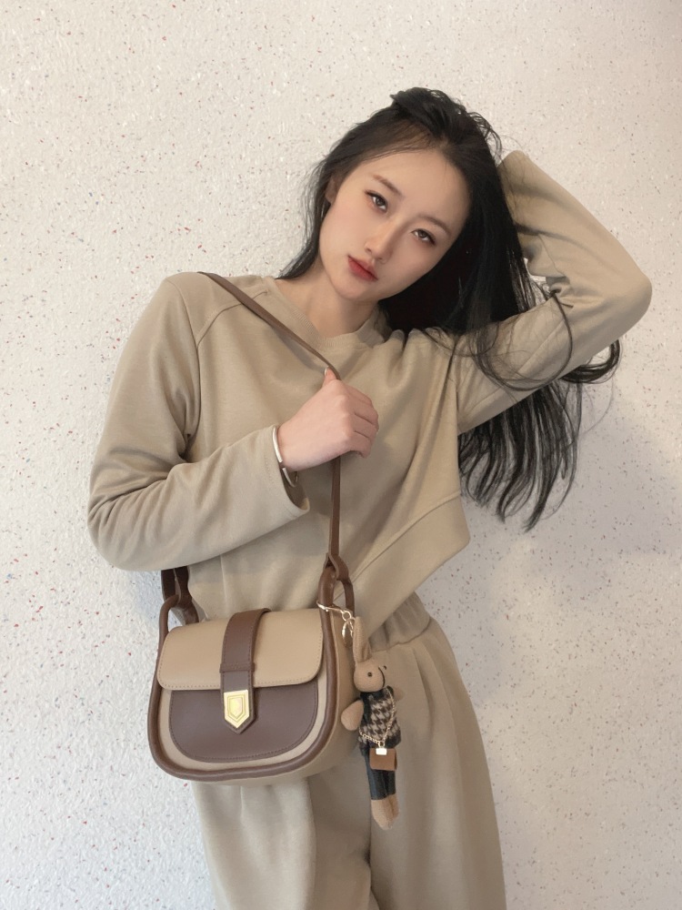 🌙 .-山东省·枣庄市·市中区-***-身高170,体重104,风格可以多变,寄拍,送拍都可以,期待合作