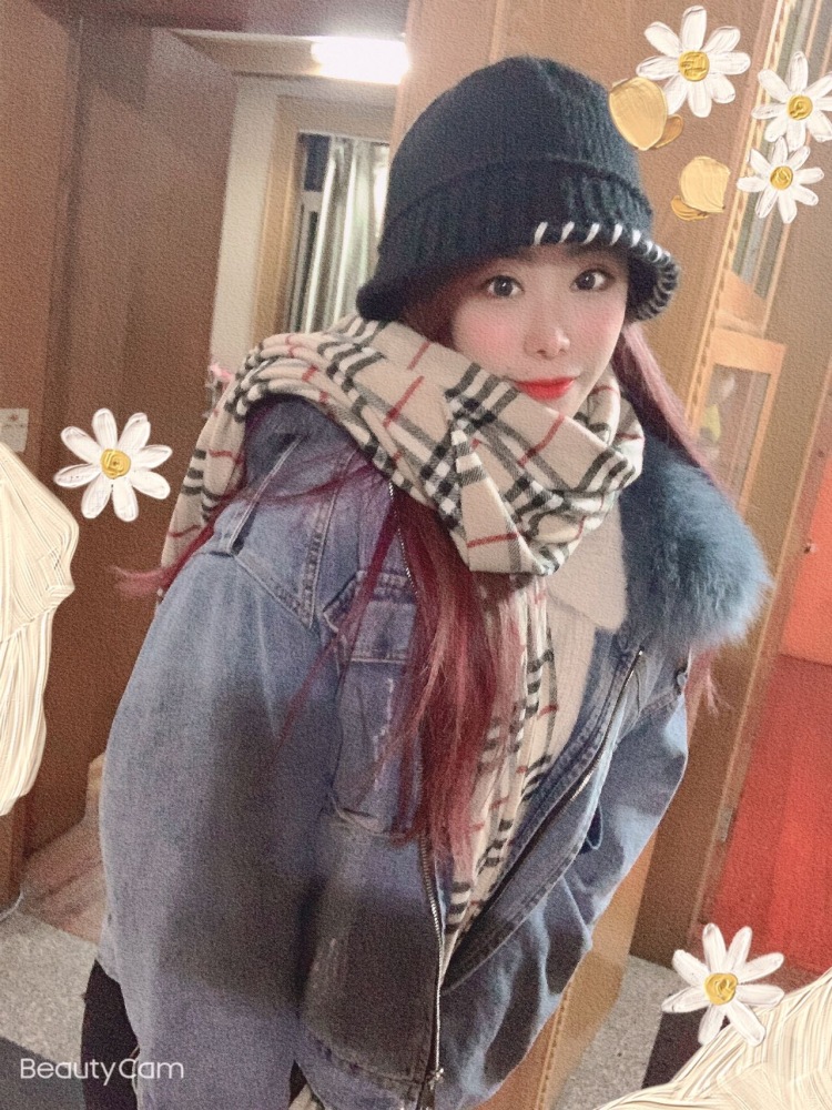 11点11分-浙江省·嘉兴市·平湖市-快手，抖音。***-平时很喜欢拍照，身高165体重96斤，白天一整天都是空的，希望空余时间可以接点单