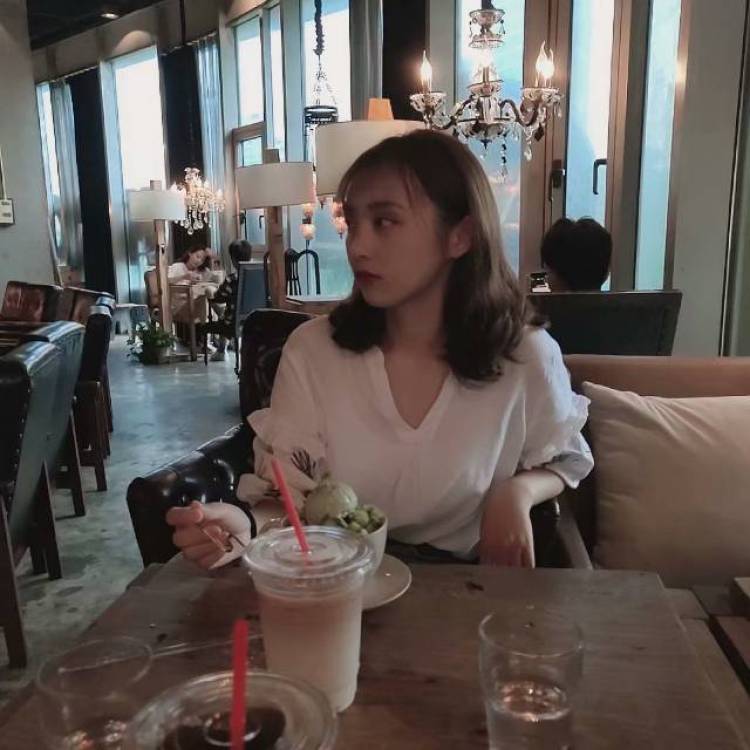 一颗阿陆陆陆.-江苏省·苏州市·张家港市--买家秀，直播种草的拍摄，***推荐，微博引流等一些列拍照推荐