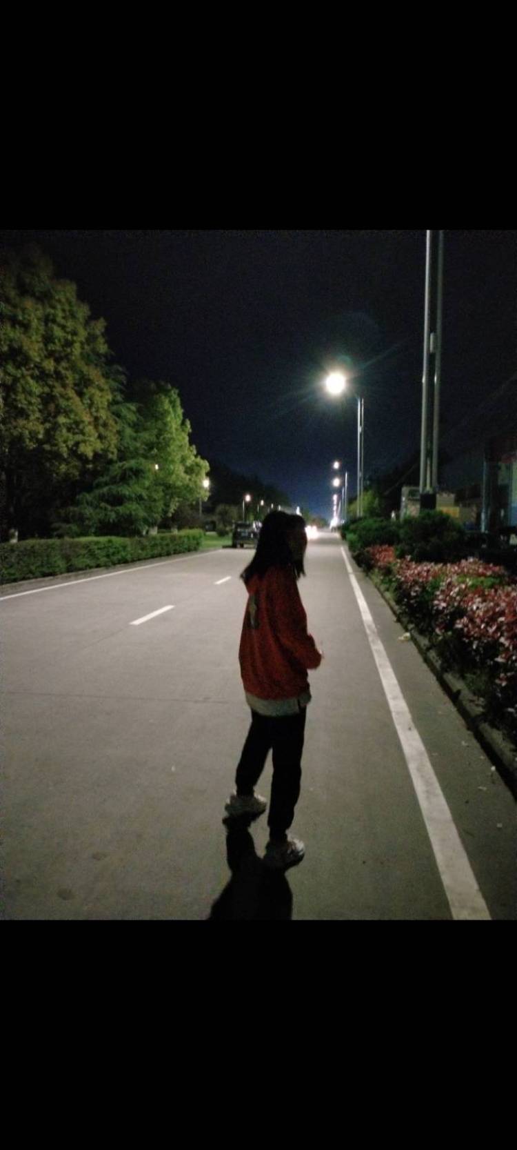 台台.-安徽省·六安市·叶集区--接寄拍,喜欢穿搭📸,身高163体重106
高三学生一枚,寄拍时间具体联系再谈.