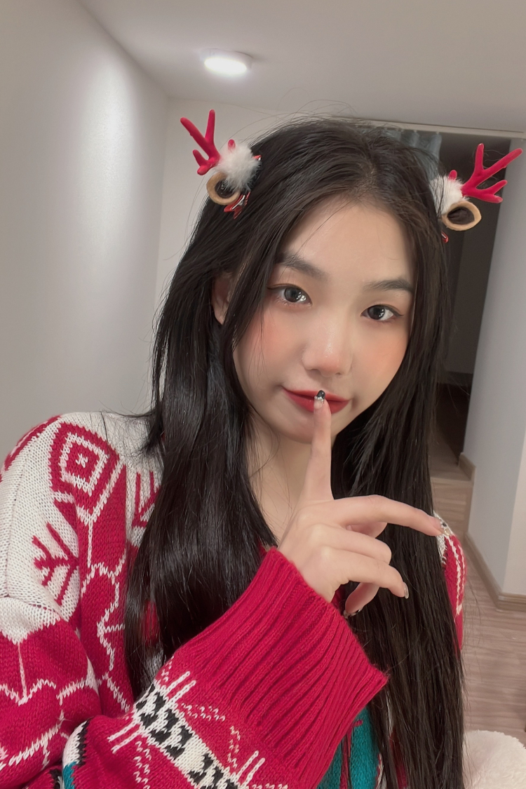W-广东省·佛山市·南海区-抖音，快手-我是一名主播，擅长穿搭，想接服装类寄拍，会拍买家秀，长相温柔甜美，基本上可以驾驭各类风格的服装