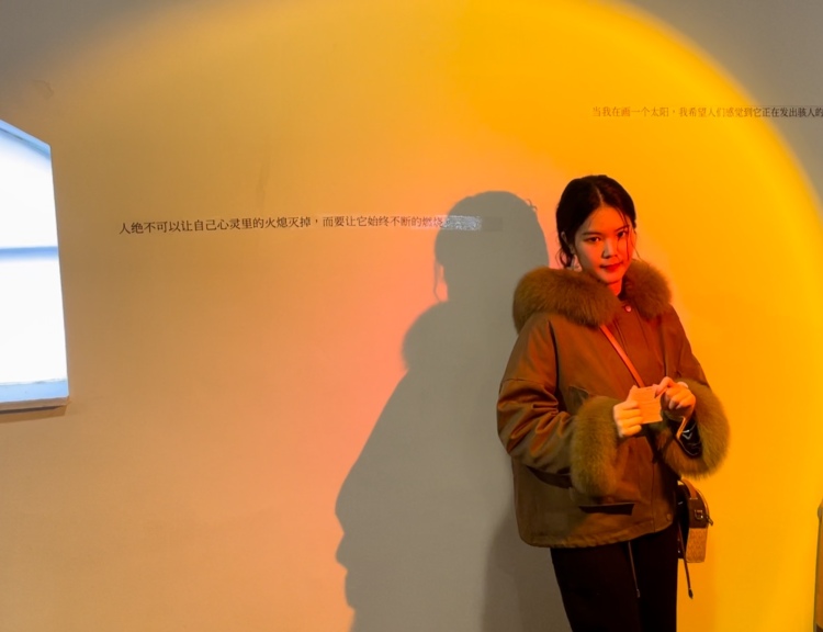 One.Day.-江苏省·南京市·江宁区--身高173cm,体重53kg,喜欢拍照,可以接衣服、首饰、鞋子等等的寄拍,不露脸最好~露脸的照片详谈啦。