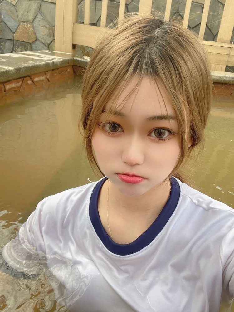 小刘同志-山东省·临沂市·沂水县-抖音、快手、***-接寄拍、网拍、买家秀,可视频照片出图快 ,饰品各种风格都可驾驭开箱测评种草 平面模特兼职