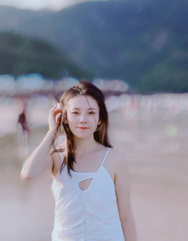 Echo-浙江省·杭州市·萧山区-抖音 ***-喜欢拍照 
p图
可接穿搭 美妆 美瞳等产品
时间比较自由
了解各个平台运营规则