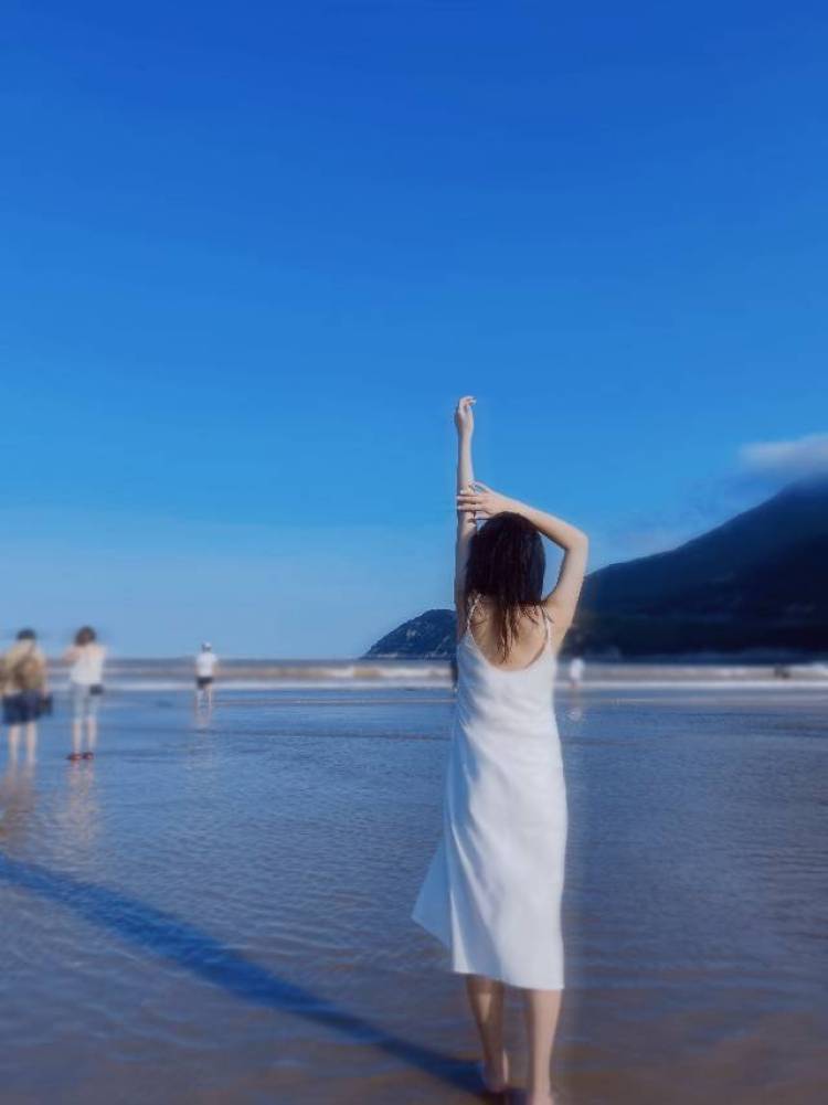 Echo-浙江省·杭州市·萧山区-抖音 ***-喜欢拍照
p图
可接穿搭 美妆 美瞳等产品
时间比较自由
了解各个平台运营规则