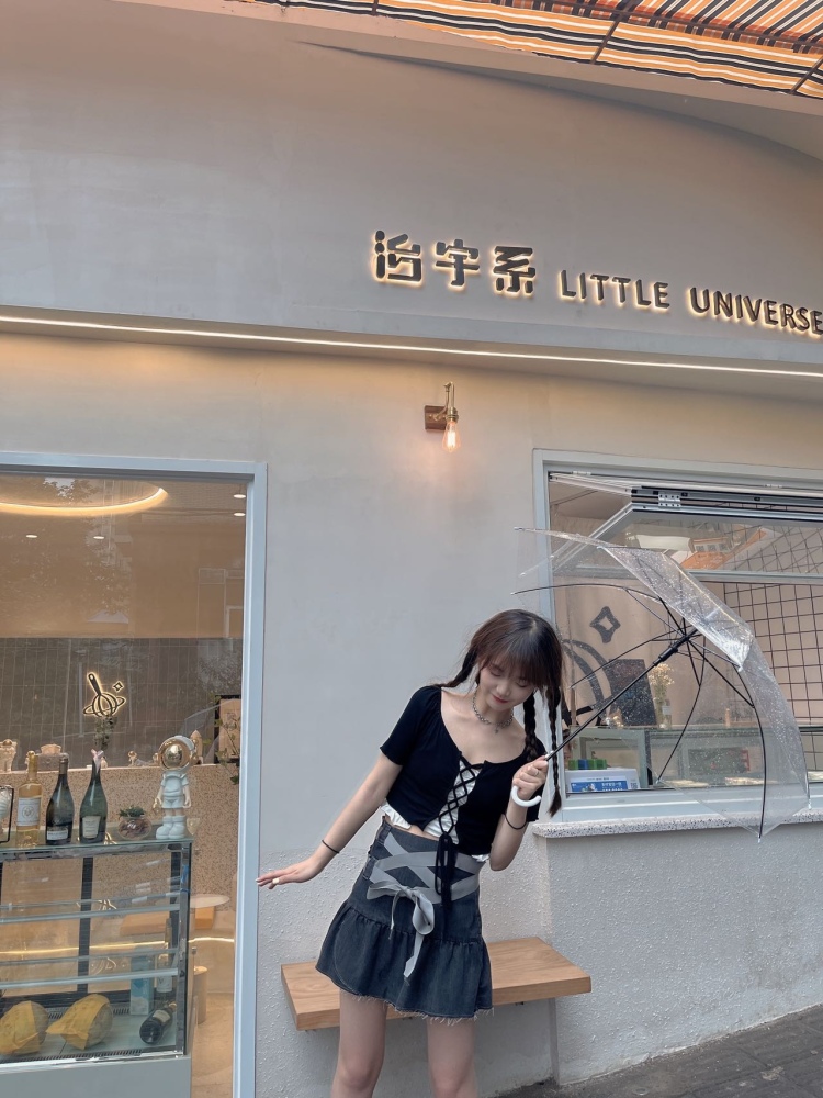 い-陕西省·西安市·碑林区-快手-探店打卡 买家秀 平面模特 p图大神 长相甜美 风格百变 开箱测评 短视频带货