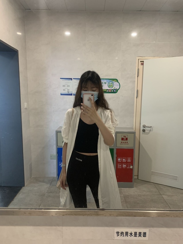 Moonlight°-江苏省·无锡市·滨湖区--学校模特队的，身高172，体重105，可接寄拍、开箱视频，测评，可发布长篇描述等，有文字基础。风格都能驾驭。