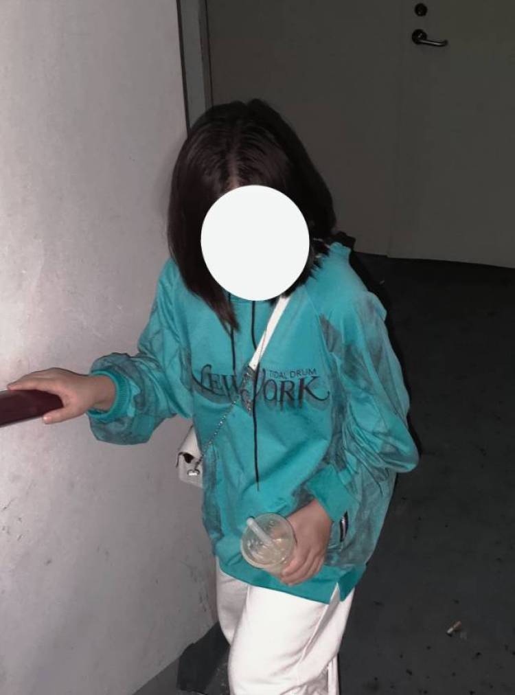 @野 吾-海南省·海口市·龙华区-***-风格多变 会拍照 会p图 出图快 可反复改稿好说话 没有其他要求 求求看看孩子吧!!!
