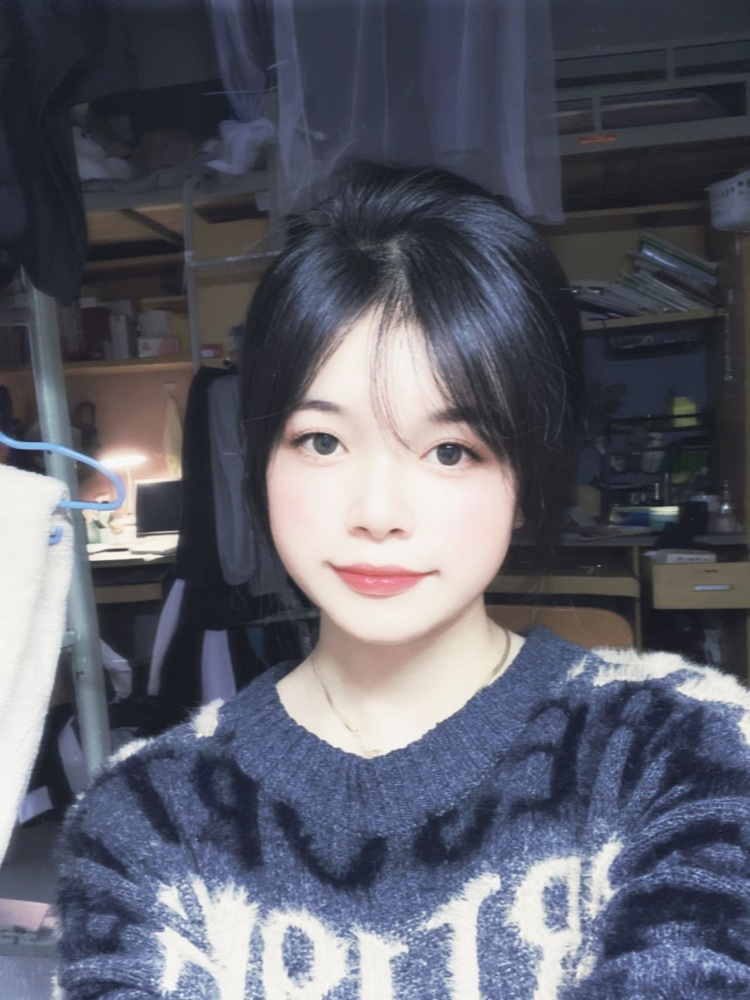 玲玲-广西壮族自治区·南宁市·西乡塘区-抖音,快手 ***-有着丰富拍照经验 能保证每张图片清晰,美瞳 衣服鞋子,帽子围巾等都可接!